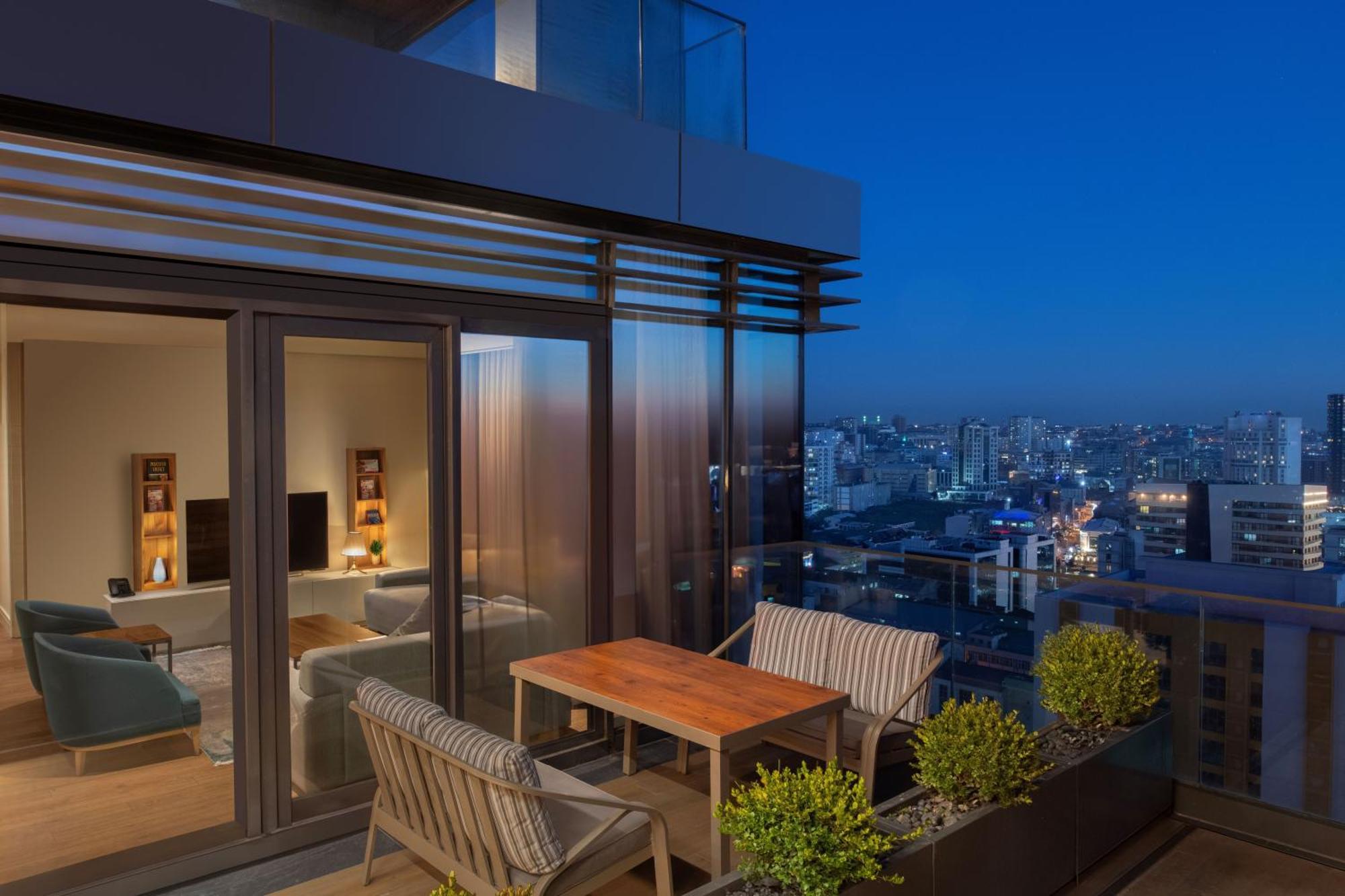 Movenpick Living Istanbul West Hotel Exterior photo