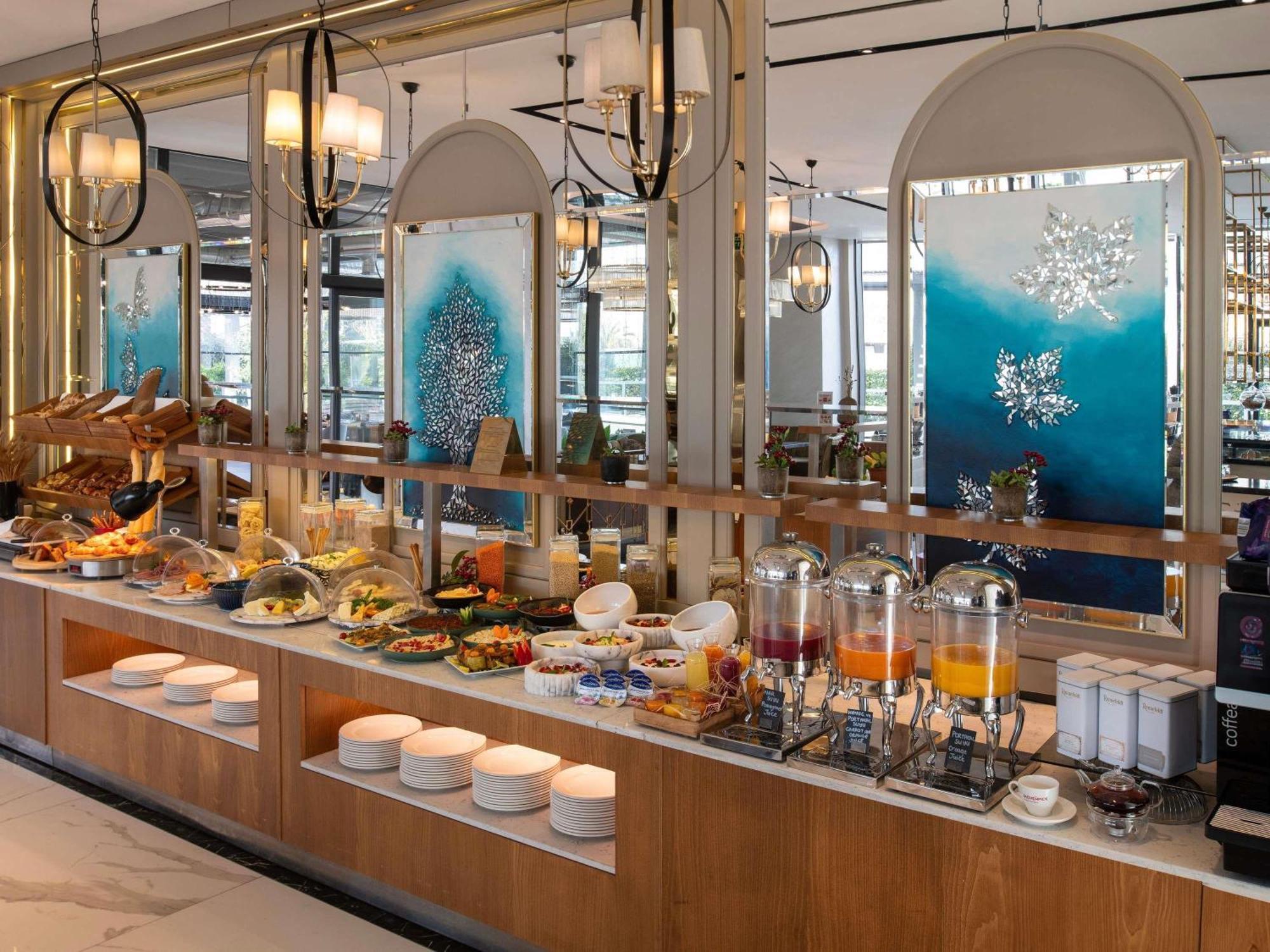 Movenpick Living Istanbul West Hotel Exterior photo