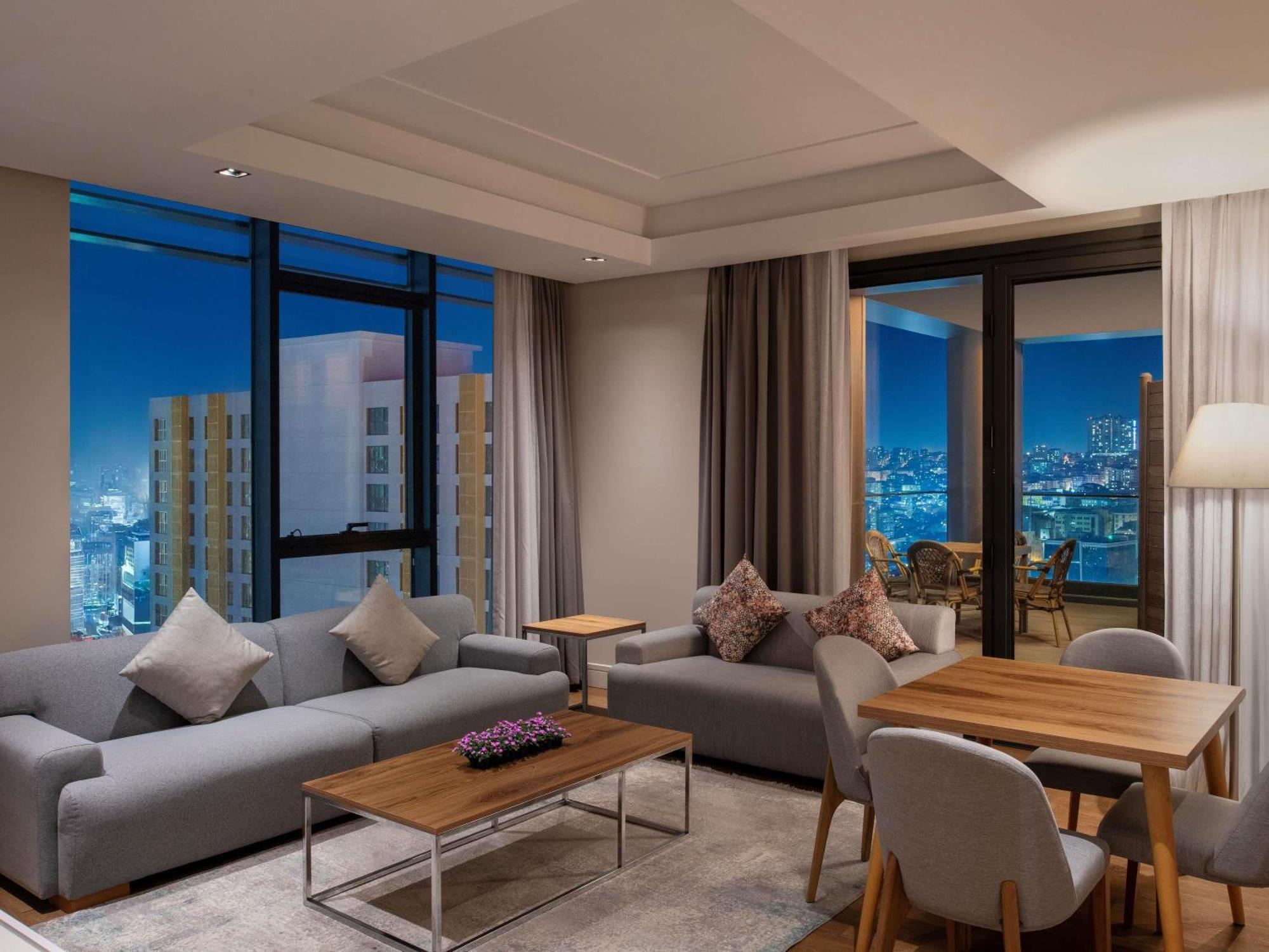 Movenpick Living Istanbul West Hotel Exterior photo